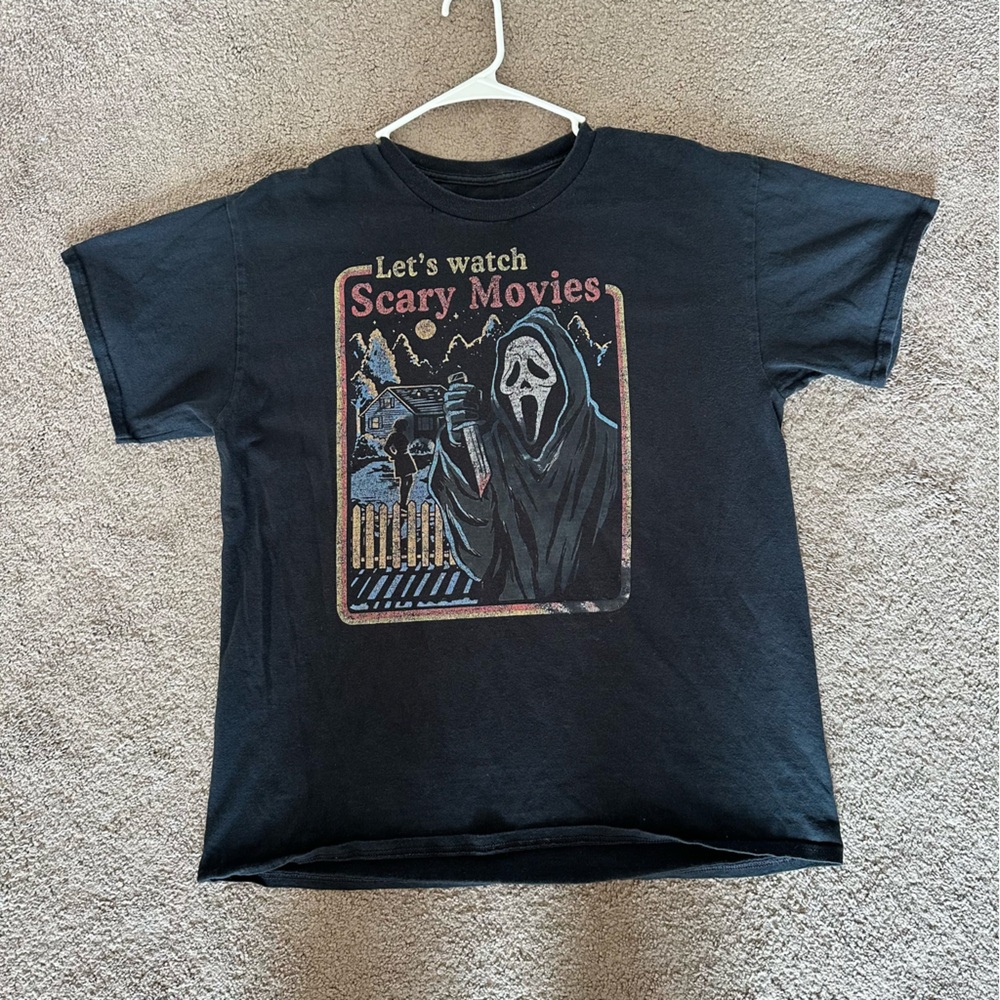 Ghostface Let’s Watch Scary Movies Tee Scream Horror Graphic Halloween T-Shirt - Picture 5 of 7